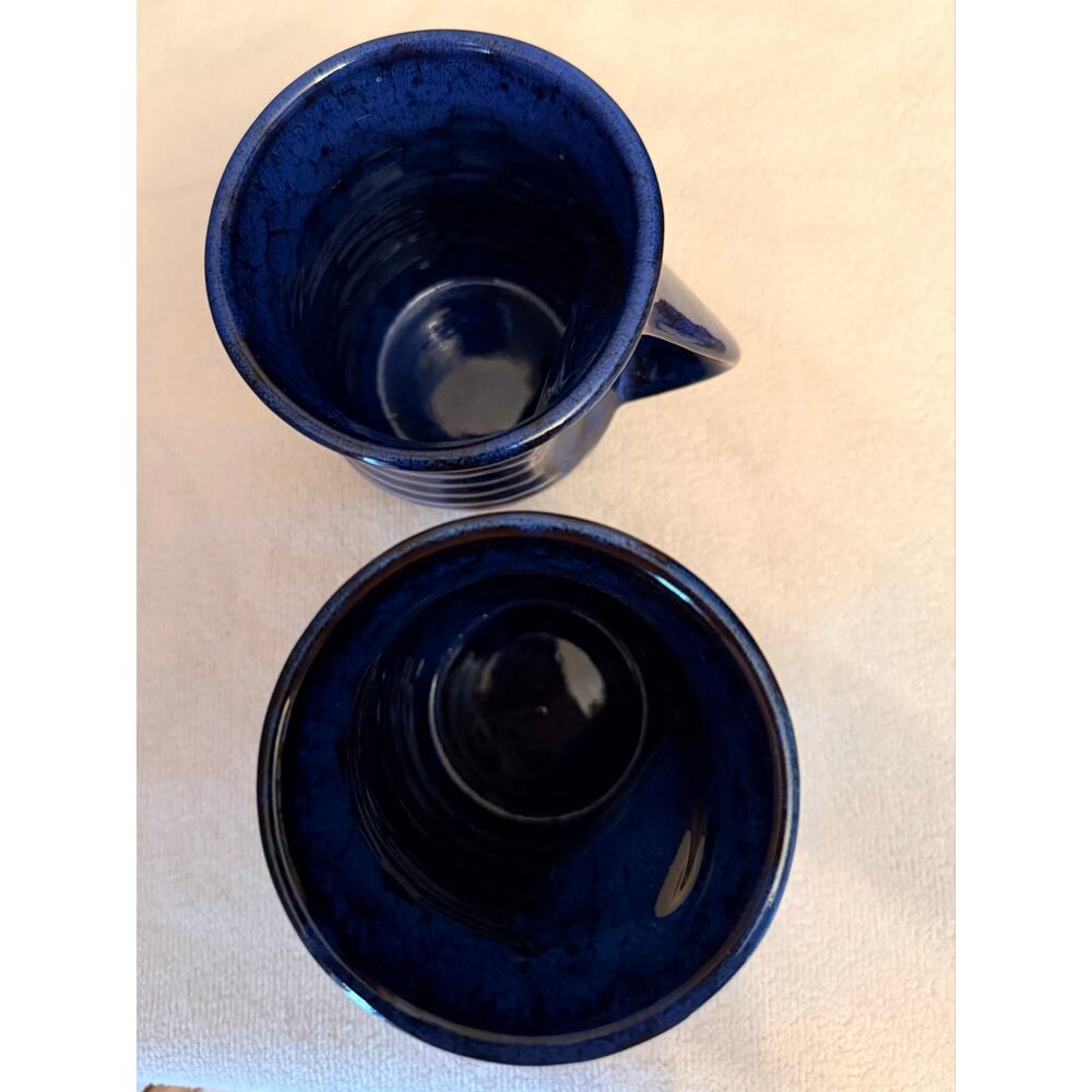 Two blue-black glazed studio pottery ceramic mugs functional hand-warmer pocket - Picture 6 of 7